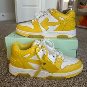 Off-WhiteOut of Office Calf Leather Yellow Sneakers, Men’s Size 11 EU 44